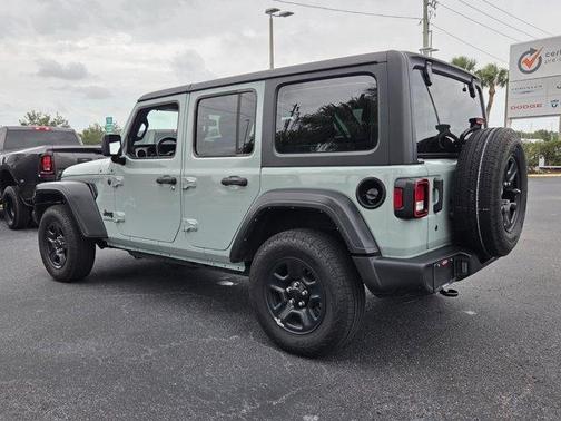 Earl Clearcoat 2024 Jeep Wrangler Sport