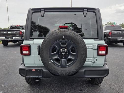 Earl Clearcoat 2024 Jeep Wrangler Sport