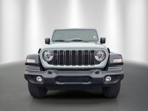 Earl Clearcoat 2024 Jeep Wrangler Sport