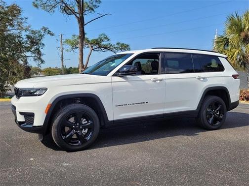 2025 Jeep Grand Cherokee L Laredo