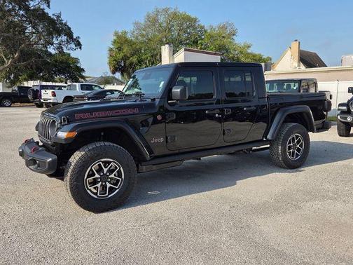 Black Clearcoat 2026 Jeep Gladiator Rubicon