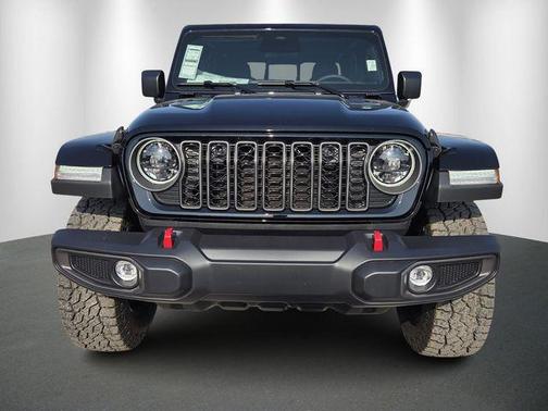 Black Clearcoat 2026 Jeep Gladiator Rubicon