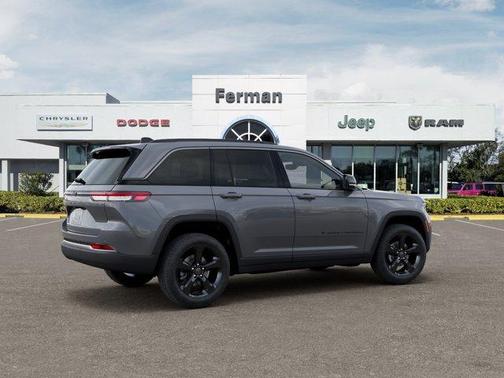 Sting Gray Clearcoat 2027 Jeep Grand Cherokee Limited