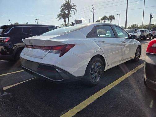 White 2024 Hyundai ELANTRA SEL