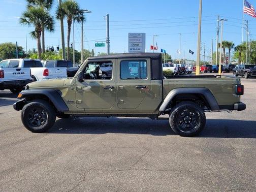 2025 Jeep Gladiator Sport