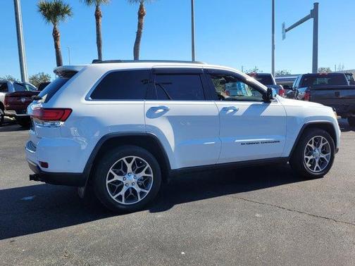 2022 Jeep Grand Cherokee WK Limited