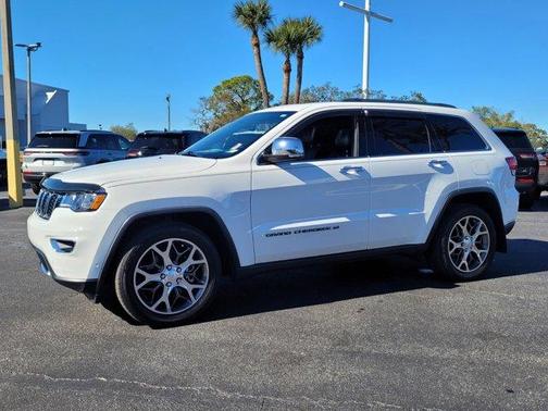 2022 Jeep Grand Cherokee WK Limited