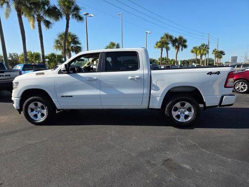 Bright White Clearcoat 2019 RAM 1500 Big Horn