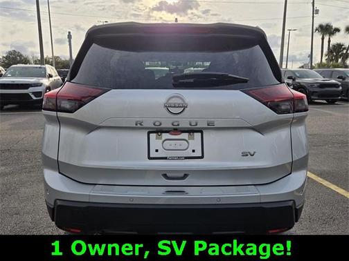 2024 Nissan Rogue SV