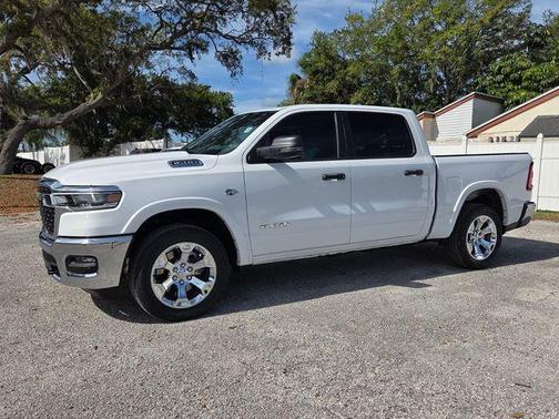Bright White Clearcoat 2026 RAM 1500 Big Horn/Lone Star