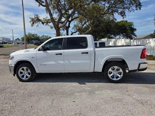 Bright White Clearcoat 2026 RAM 1500 Big Horn/Lone Star