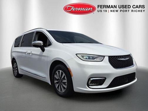 Bright White Clearcoat 2023 Chrysler Pacifica Hybrid Limited