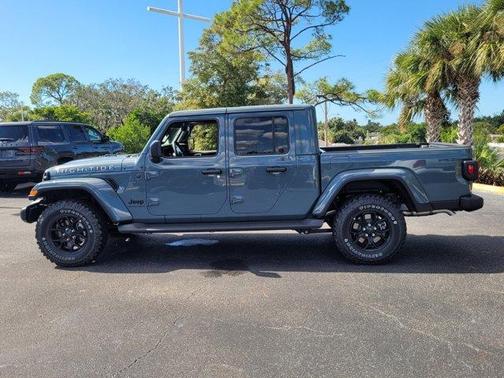 2025 Jeep Gladiator Sport