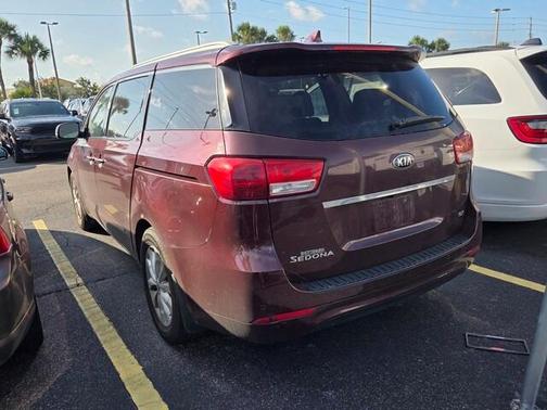 Venetian Red Pearl Metallic 2016 Kia Sedona EX