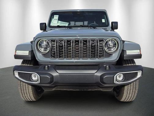 Anvil Clearcoat 2026 Jeep Gladiator Sport