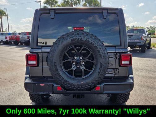 Granite Crystal Clearcoat Metallic 2025 Jeep Wrangler Sport