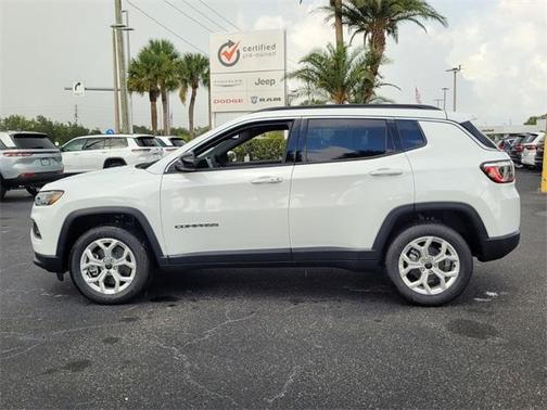 2025 Jeep Compass Latitude