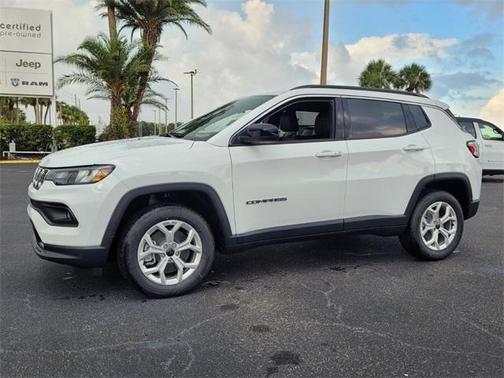 2025 Jeep Compass Latitude