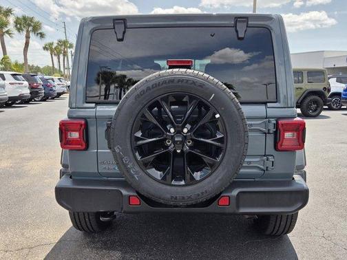 Anvil Clearcoat 2025 Jeep Wrangler 4xe Sahara