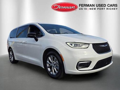 Bright White Clearcoat 2026 Chrysler Pacifica Limited