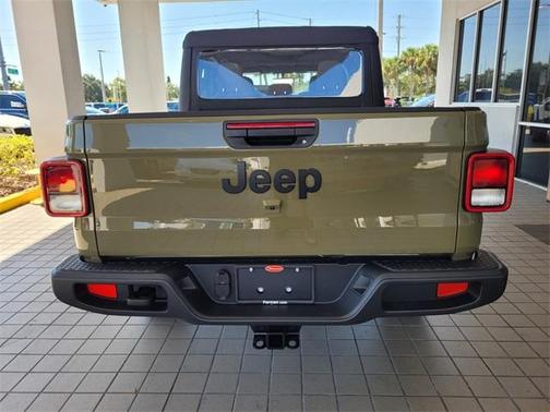 2025 Jeep Gladiator Sport