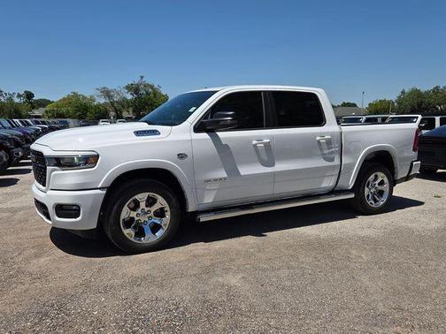 Bright White Clearcoat 2026 RAM 1500 Big Horn/Lone Star