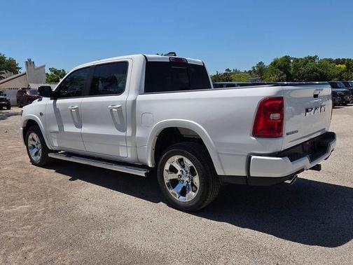Bright White Clearcoat 2026 RAM 1500 Big Horn/Lone Star