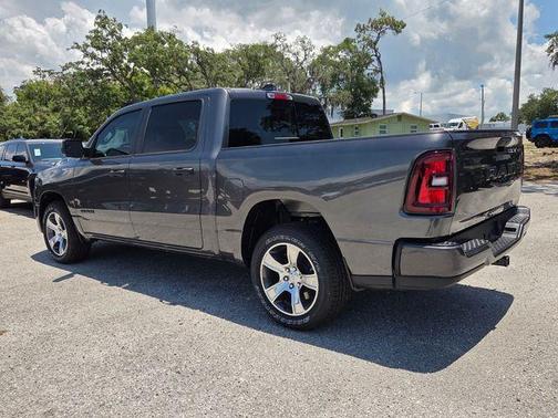 Granite Crystal Clearcoat Metallic 2026 RAM 1500 Express