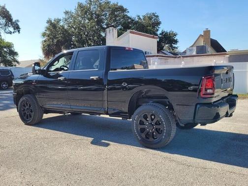 Diamond Black 2026 RAM 2500 Big Horn