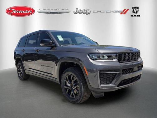 Metallic 2026 Jeep Grand Cherokee L Laredo