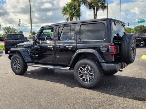 2025 Jeep Wrangler Sahara