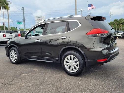 2017 Nissan Rogue S