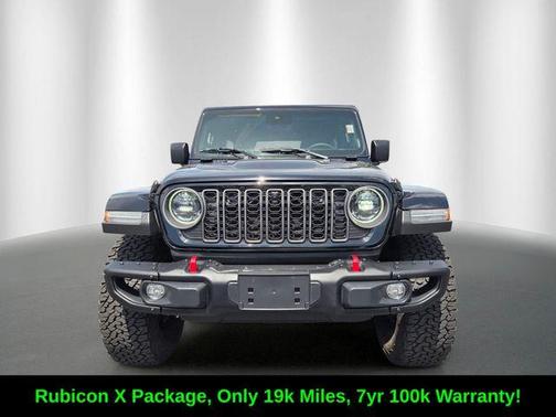 Black Clearcoat 2025 Jeep Wrangler Rubicon