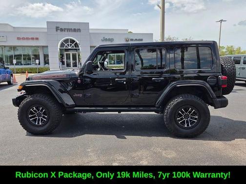 Black Clearcoat 2025 Jeep Wrangler Rubicon