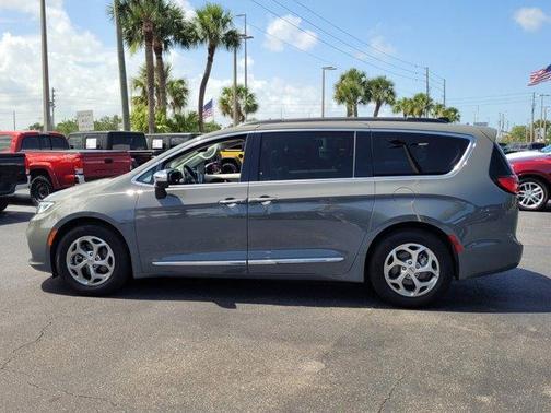 2023 Chrysler Pacifica Limited