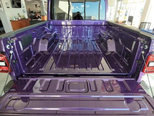 REIGN 2026 Jeep Gladiator Mojave