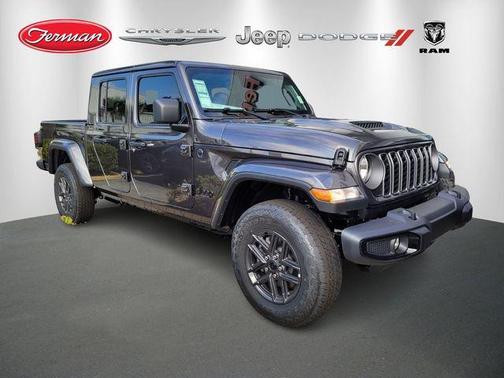 2026 Jeep Gladiator Sport