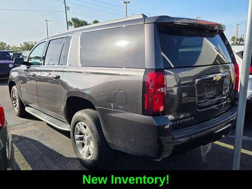 Tungsten Metallic 2018 Chevrolet Suburban LT