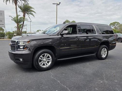 Tungsten Metallic 2018 Chevrolet Suburban LT