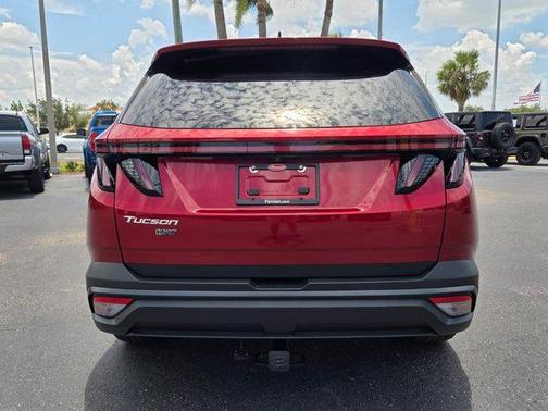 Red 2025 Hyundai TUCSON XRT