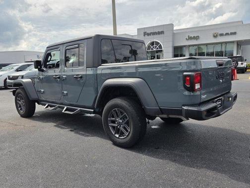 Anvil Clearcoat 2025 Jeep Gladiator Sport
