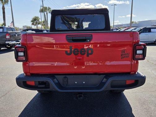 2024 Jeep Gladiator Sport