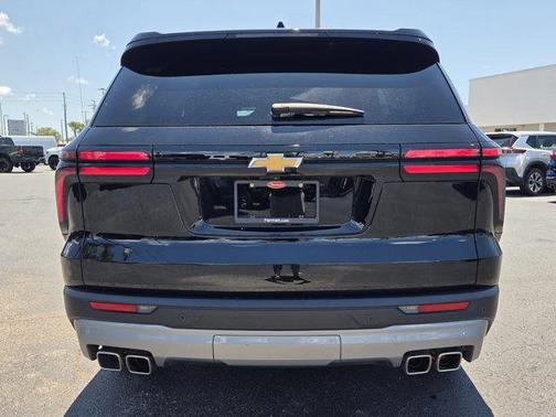 Mosaic Black Metallic 2025 Chevrolet Traverse LT