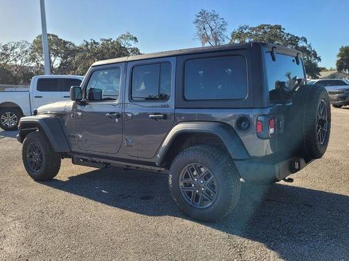 Granite Crystal Clearcoat Metallic 2026 Jeep Wrangler Sport