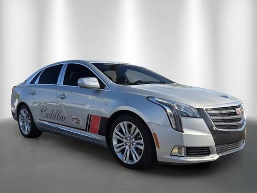 Radiant Silver Metallic 2018 Cadillac XTS Luxury