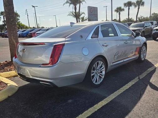 Radiant Silver Metallic 2018 Cadillac XTS Luxury
