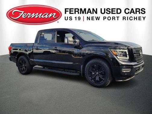 2023 Nissan Titan SV