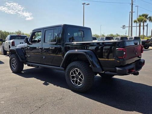 Black Clearcoat 2026 Jeep Gladiator Shadow Ops