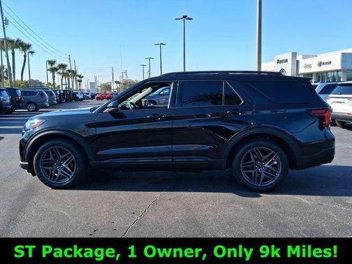 2025 Ford Explorer ST