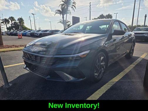 Gray 2025 Hyundai ELANTRA SEL Sport